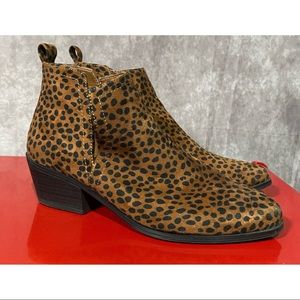 Leopard Print Ankle Booties Size 7.5